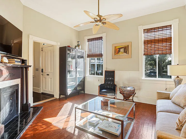 1815 Barnard St — Photo 11