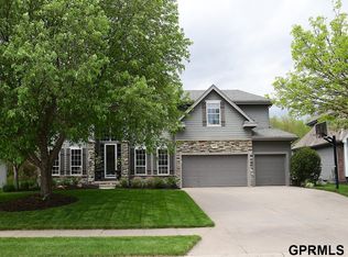 1402 S 177th St, Omaha, NE 68130