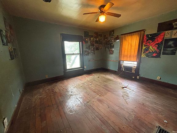 5th image of 934 Home Ave