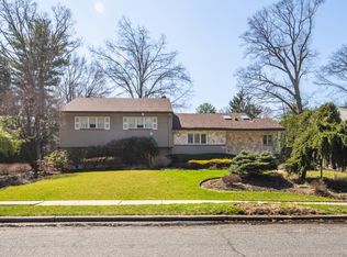 963 Wildwood Rd, Oradell, NJ 07649
