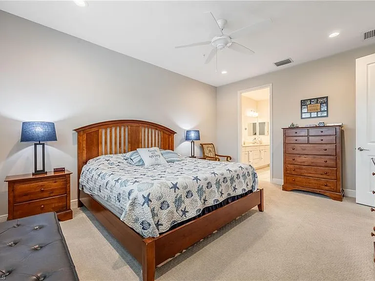 2555 Seychelles Dr #406 — Photo 27
