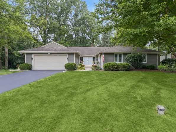 356 Windsor Ln, Inverness, IL 60010