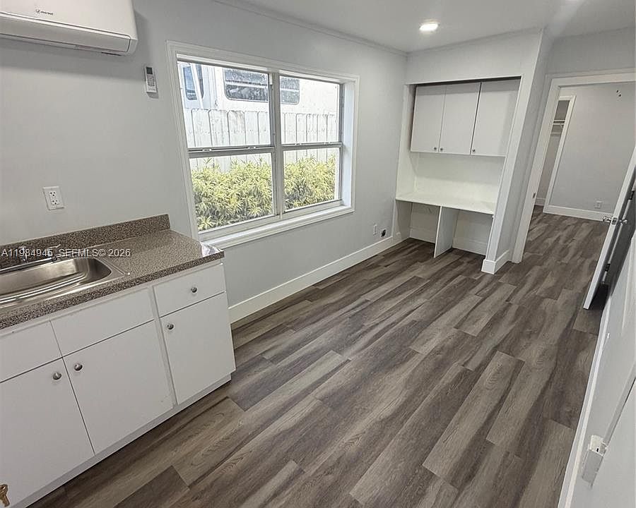 1st image of 531 NE 58th St #3