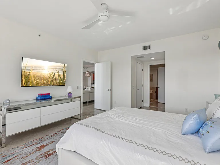 2640 Lake Shore Dr #2312 — Photo 31