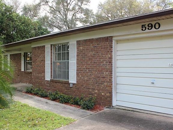 2nd image of 590 Sandy Pines Dr