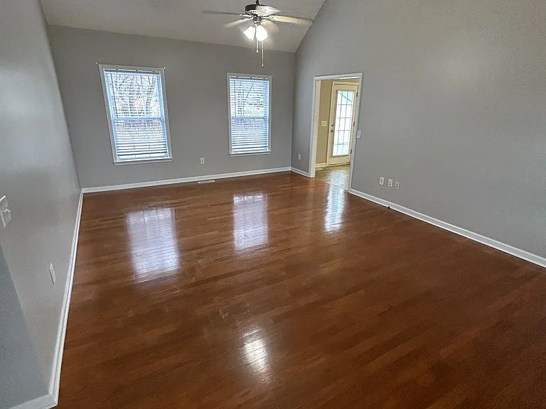 122 Raven Ct — Photo 11