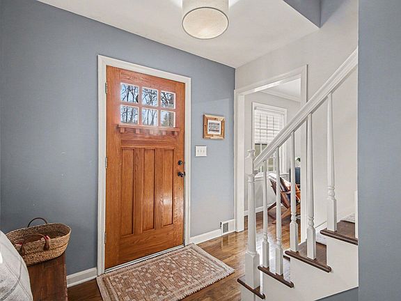 5th image of 2155 Burchard St SE