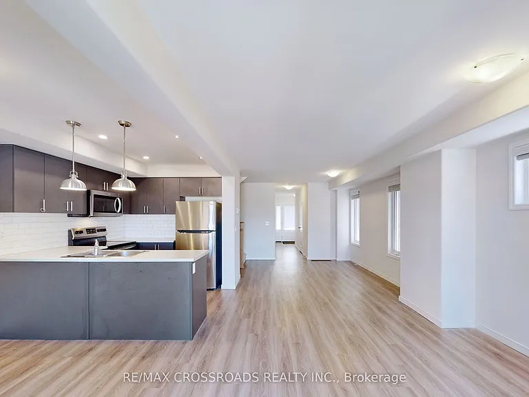 1638 Hetherington Dr — Photo 9