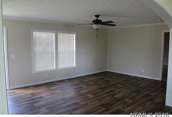 4th image of 102 Lindsey Ct
