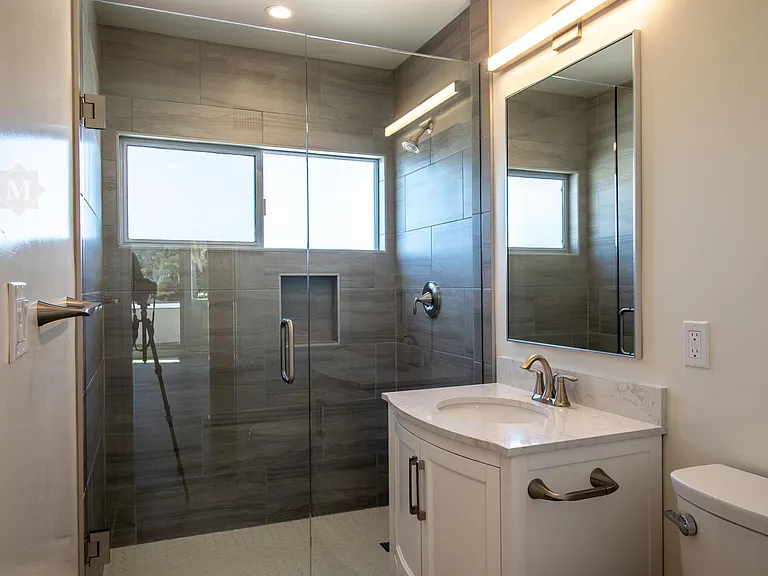 1825 State St #301 — Photo 11
