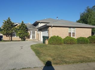 18621 Cedar Ave, Country Club Hills, IL 60478