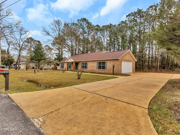 2846 Honduras Dr, Gautier, MS 39553