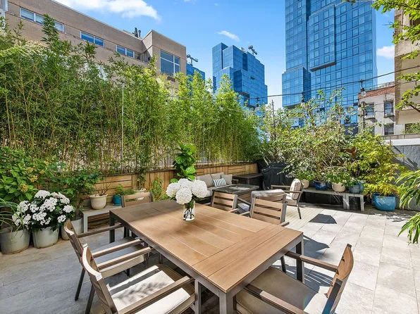 26 Broadway APT 204, Brooklyn, NY 11249