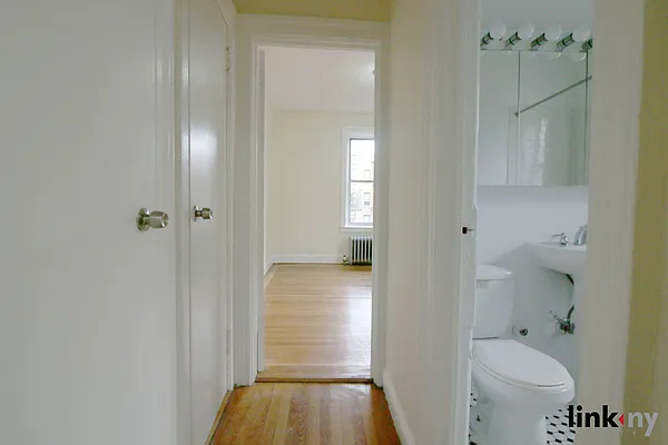 Rented by Link NY Realty | media 17