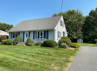 111 Murphy Ln, Chicopee, MA 01020