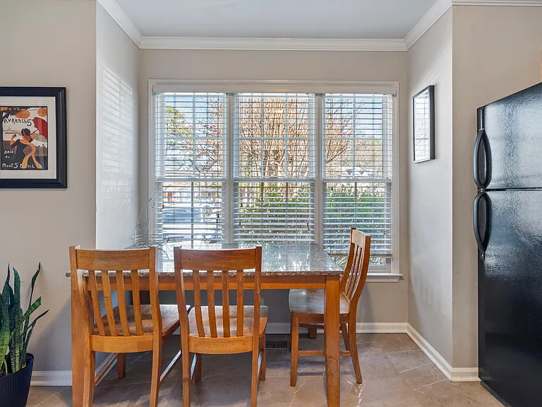4412 Antique Ln — Photo 6