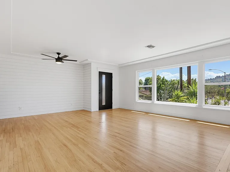 4776 Garfield St — Photo 11