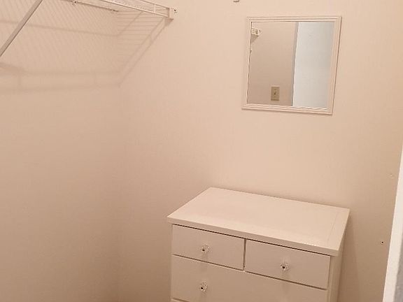 5th image of 7347 Wallingford Way #7347