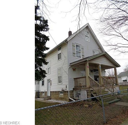 1st image of 630 Lowell St