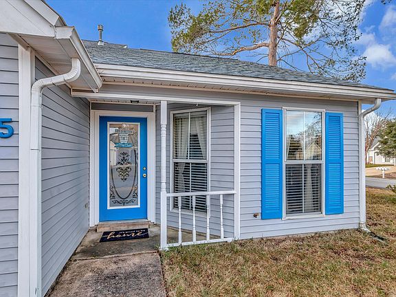 4th image of 165 Meadowbrook Ct