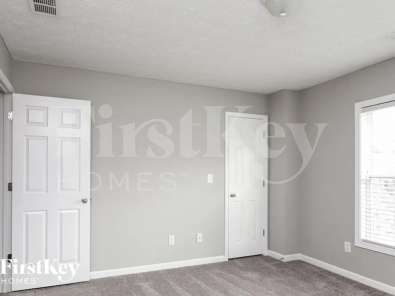 85 Natalie Ct — Photo 13