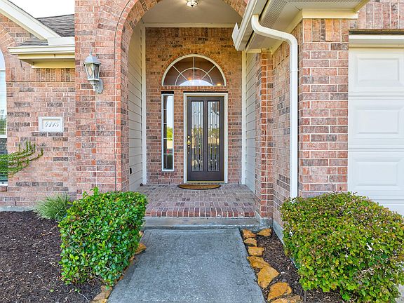 2nd image of 4115 Applerock Dr
