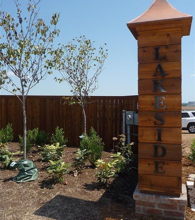 2nd image of 8004 Jespen Dr
