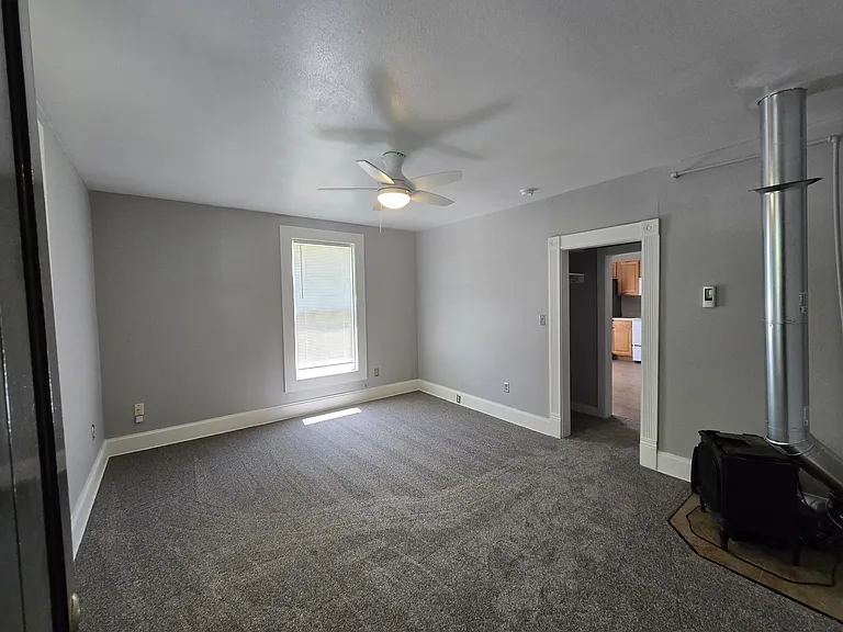 319 N Church Ave #2 — Photo 3