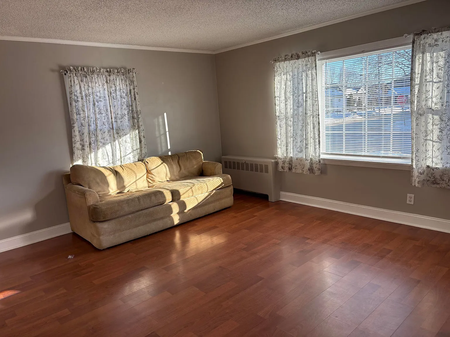 4 bed, 1775 sqft, $2,800 — Photo 4