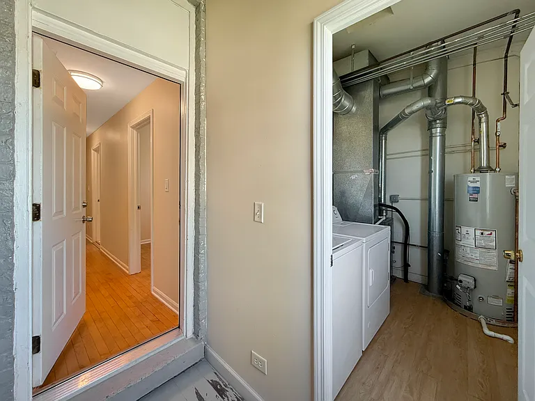 3245 N Lawndale Ave #2 — Photo 14