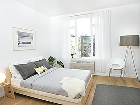 Rented by Corcoran | media 21