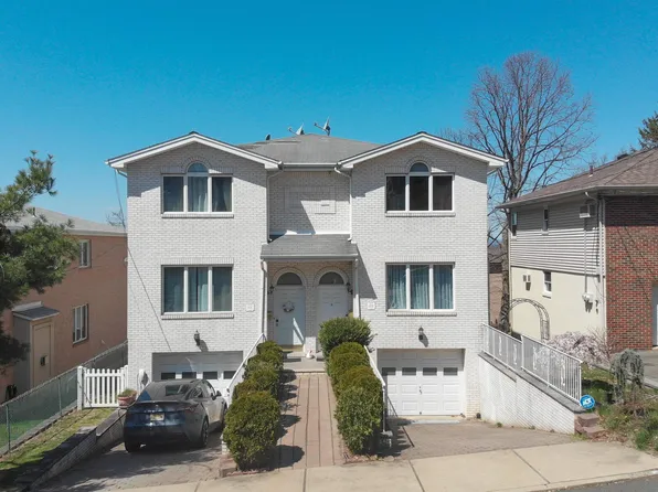 467B 8th St #B, Palisades Park, NJ 07650