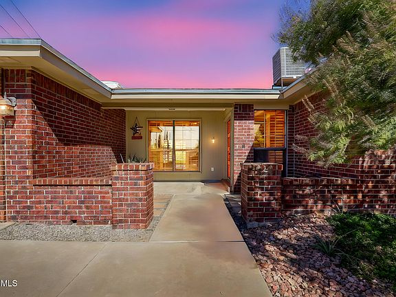 2nd image of 841 Espolon Dr