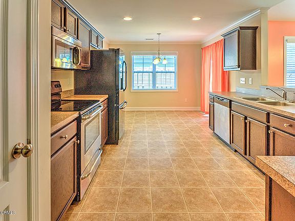 5th image of 3028 Yorkstone Ct