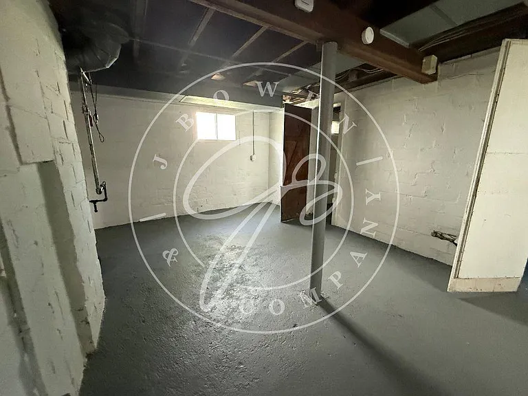 3651 Leybourn Ave — Photo 8
