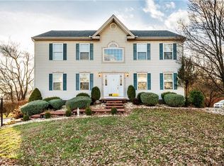 134 Stratford Ct, New Stanton, PA 15672