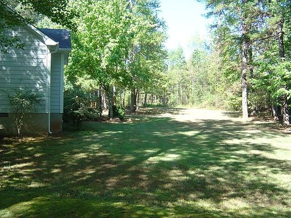 Spacious back yard