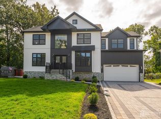 80 Gaywood Ave, Colonia, NJ 07067