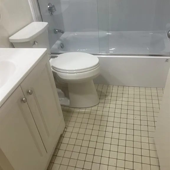 750 Davol St #221 — Photo 6
