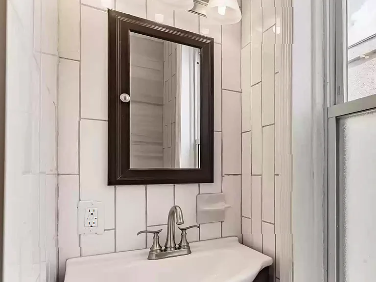 3170 Almond St — Photo 11