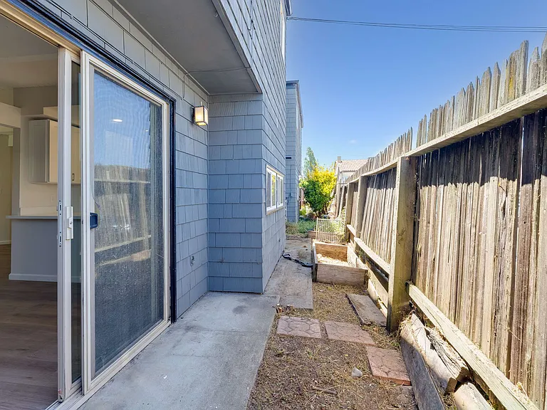 2723 Ashby Pl #D — Photo 12