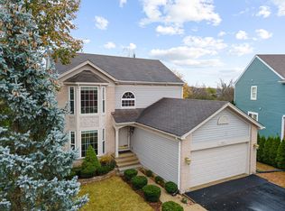 2181 N Pheasant Ridge Ct, Round Lake Beach, IL 60073