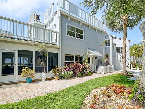 2nd image of 2402 Harbour Cove Dr
