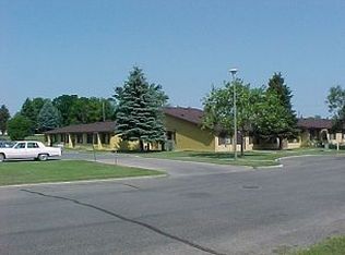 700 11th St NW APT 1, Valley City, ND 58072