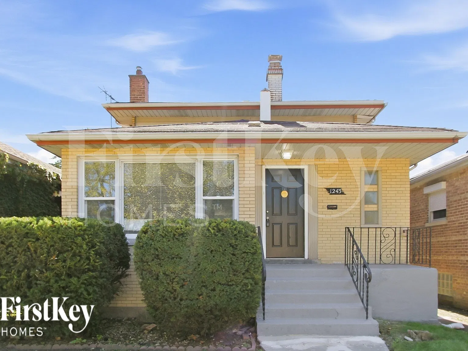 4 bed, 2.0 bath, 1857 sqft, $2,605 — Photo 1