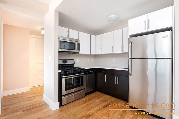 Rented by aptsandlofts.com | media 32