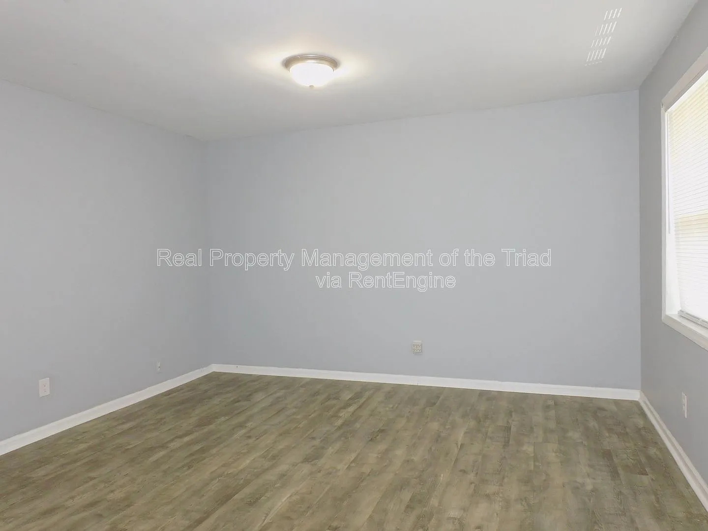 2 bed, 1.0 bath, 840 sqft, $775 — Photo 3