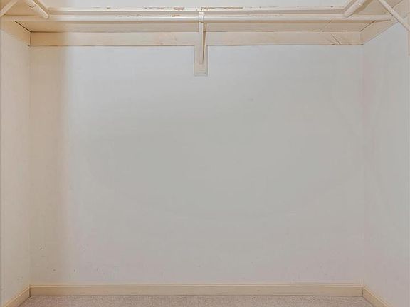 5th image of 293 Hahn Rd