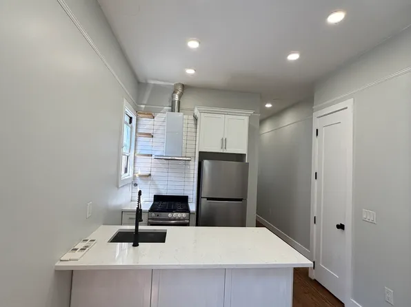 112 Duncan Avenue image 1 of 12