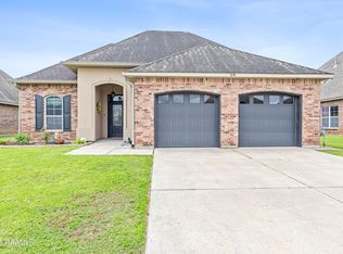 119 Woodhaven Rd, Youngsville, LA 70592